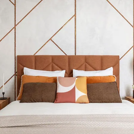 One Bed On 14 Floor Urban Sky By P&o